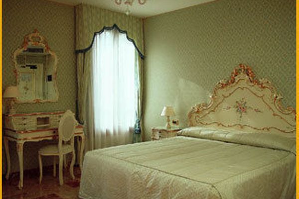 Hotel Tre Archi (Venedig)